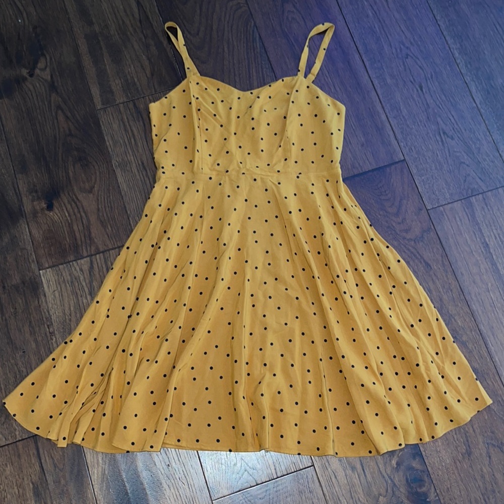 Polka dot flowy summer dress size medium